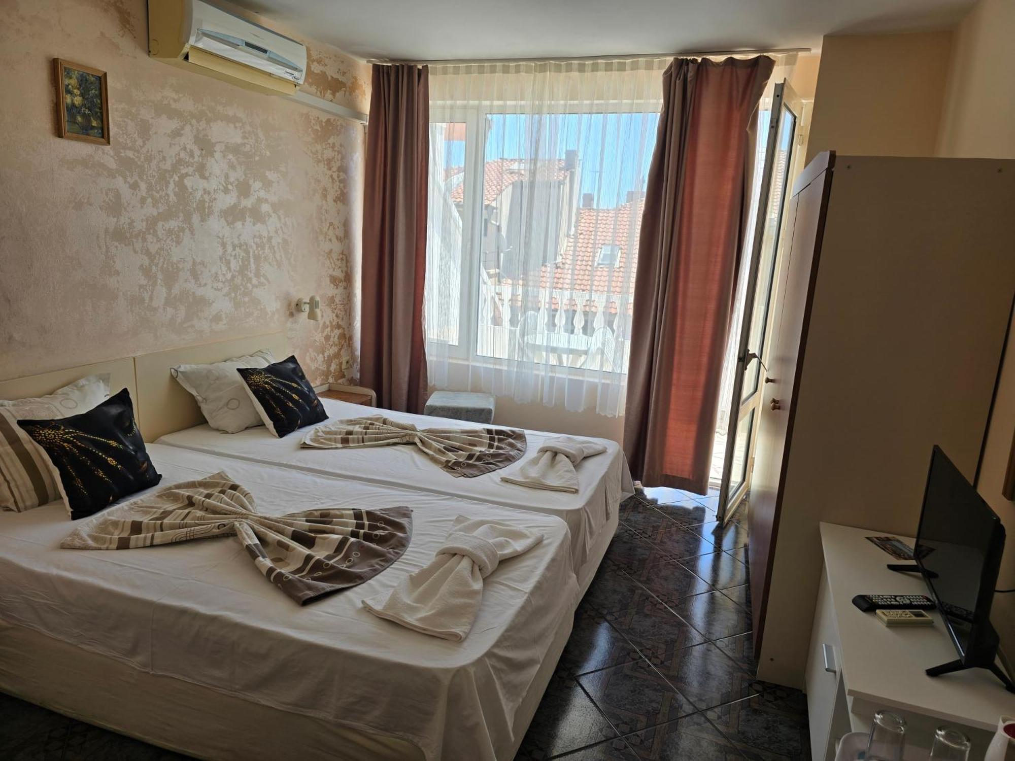 Orion Guest House Sozopol Bagian luar foto