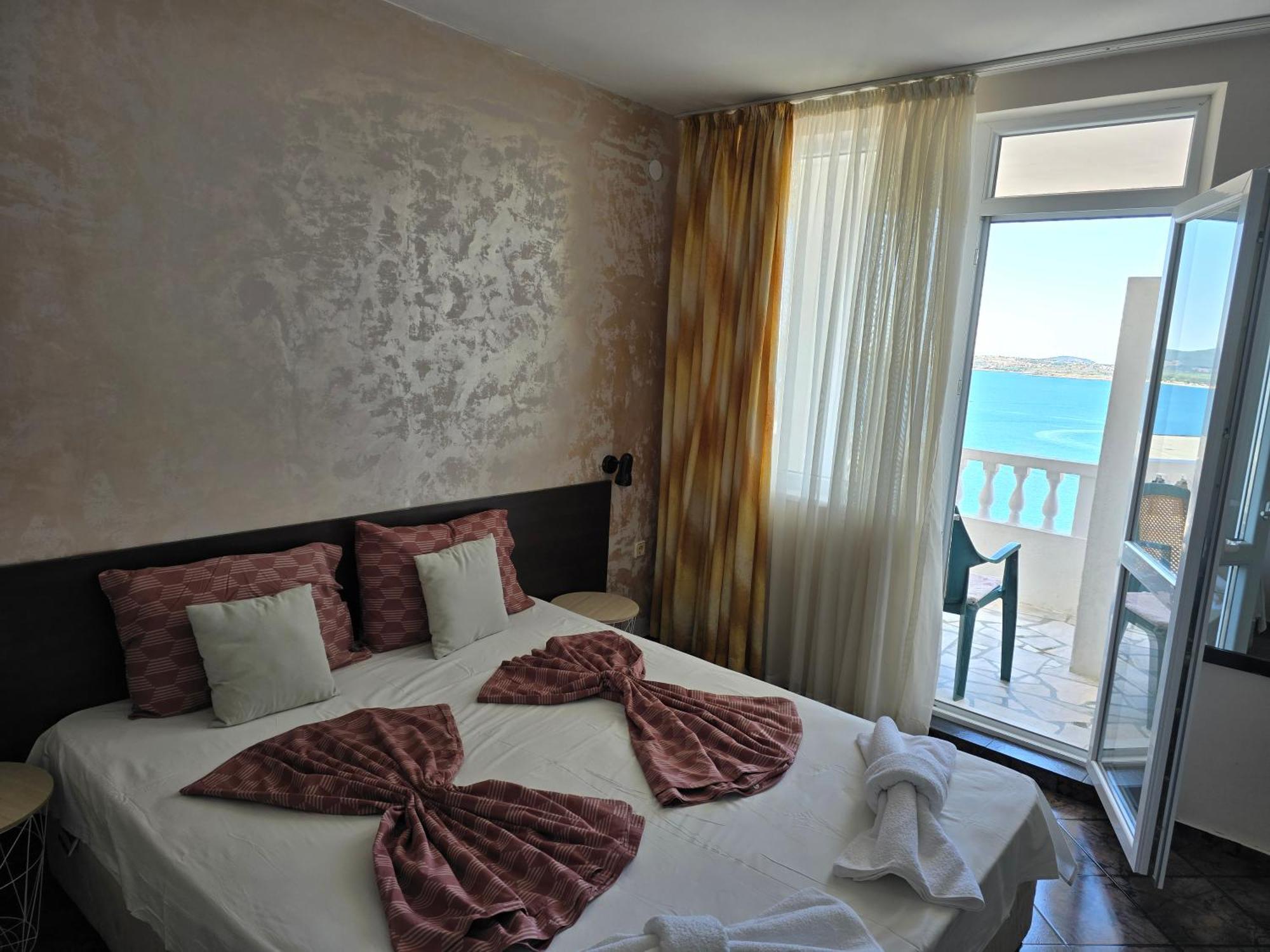 Orion Guest House Sozopol Bagian luar foto