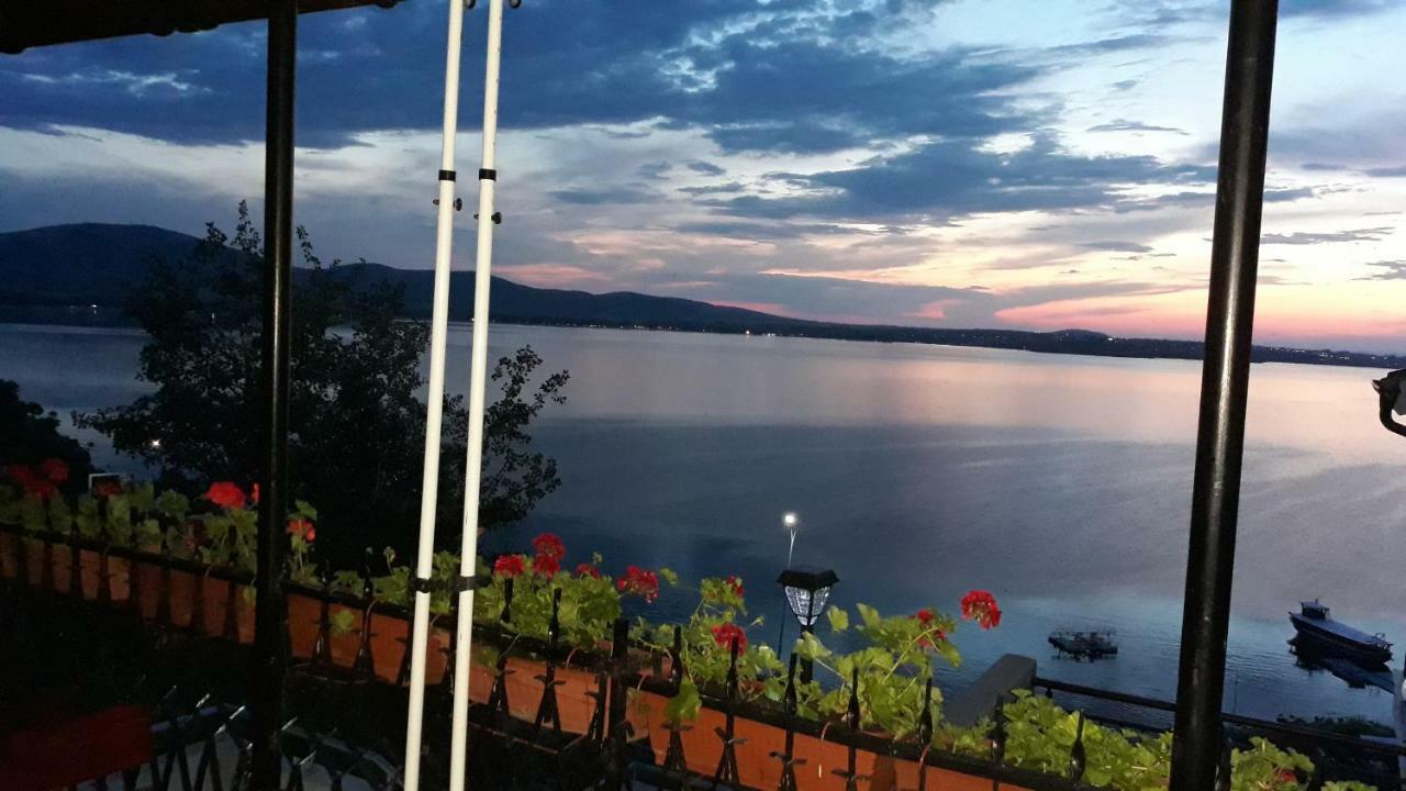 Orion Guest House Sozopol Bagian luar foto
