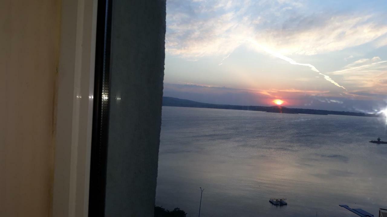 Orion Guest House Sozopol Bagian luar foto